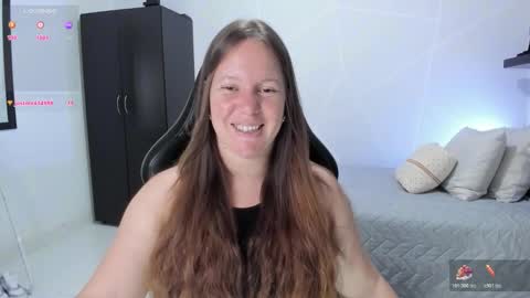 Snapshot of samanthaleon chatting on October 18, 2025, 10:54 pm Samantha samy online show from October 18, 2025, 10:54 pm