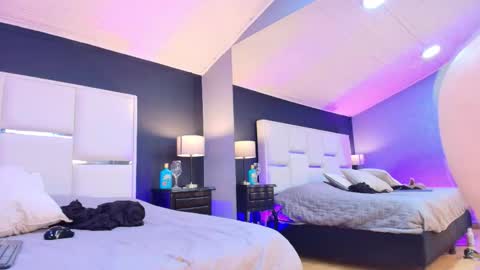 Snapshot of samanthamilf__ chatting on October 16, 2025, 8:21 pm Samanta online show from October 16, 2025, 8:21 pm