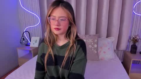 Snapshot of samanthapeachs chatting on October 9, 2025, 11:52 am Alejandra online show from October 9, 2025, 11:52 am