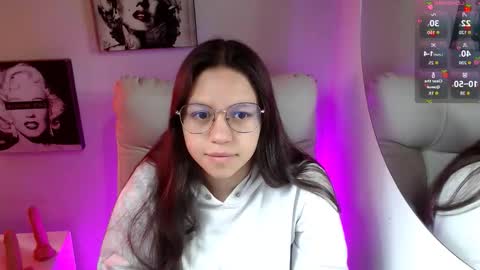 Snapshot of samantharoldan chatting on November 19, 2025, 2:06 pm Samantha online show from November 19, 2025, 2:06 pm