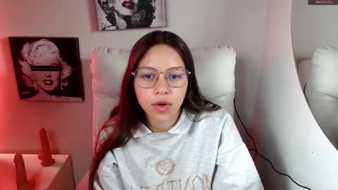 Snapshot of samantharoldan chatting on December 15, 2025, 3:16 pm Samantha online show from December 15, 2025, 3:16 pm