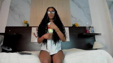 samara_as online show from September 28, 2025, 10:59 pm