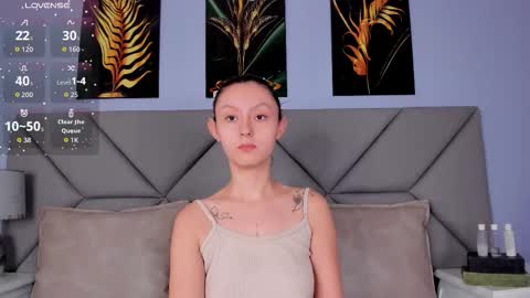 Samara  online show from October 13, 2025, 7:36 pm