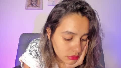 Snapshot of samara_jonnes_ chatting on February 22, 2025, 1:33 am Samara is my name a pleasure delighted that you are here leave your thumb up it is important to me online show from February 22, 2025, 1:33 am