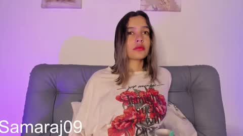 Snapshot of samara_jonnes_ chatting on February 27, 2025, 11:37 pm Samara is my name a pleasure delighted that you are here leave your thumb up it is important to me online show from February 27, 2025, 11:37 pm