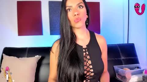 Snapshot of samara_kim chatting on February 12, 2025, 9:22 pm SAMARA online show from February 12, 2025, 9:22 pm