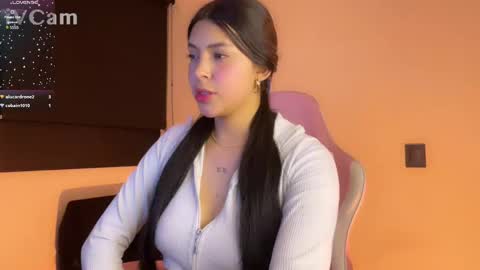 Snapshot of samara_lam chatting on February 20, 2025, 5:01 am Sammy  online show from February 20, 2025, 5:01 am