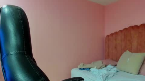 Snapshot of samara_star_ chatting on May 25, 2026, 4:18 am Samara Star online show from May 25, 2026, 4:18 am
