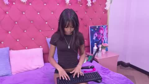 Snapshot of samaraprice11 chatting on October 6, 2025, 12:35 pm samaraprice11 online show from October 6, 2025, 12:35 pm