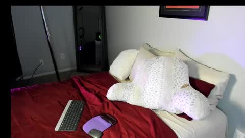 Snapshot of samatha1998 chatting on February 15, 2025, 10:11 am Yaya online show from February 15, 2025, 10:11 am