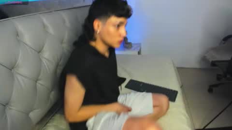 Snapshot of samblack_ chatting on September 21, 2025, 2:13 am Sam online show from September 21, 2025, 2:13 am