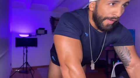 Snapshot of samdornan chatting on December 30, 2024, 10:55 pm Sam Dornan online show from December 30, 2024, 10:55 pm