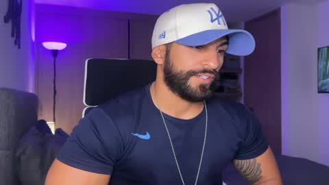 Snapshot of samdornan chatting on January 24, 2025, 9:05 pm Sam Dornan online show from January 24, 2025, 9:05 pm