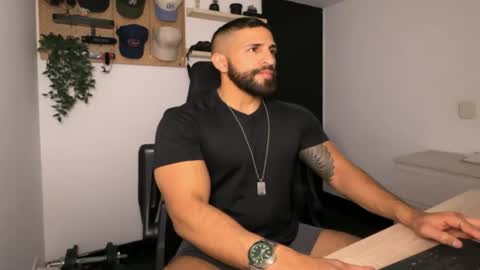 Snapshot of samdornan chatting on February 15, 2026, 10:06 pm Sam Dornan online show from February 15, 2026, 10:06 pm