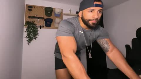 Snapshot of samdornan chatting on February 28, 2026, 12:44 am Sam Dornan online show from February 28, 2026, 12:44 am