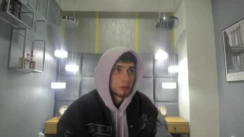 Snapshot of samevans_ chatting on December 24, 2024, 3:05 pm Sam online show from December 24, 2024, 3:05 pm