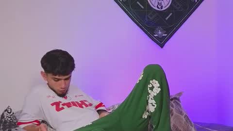 samevansx online show from October 17, 2025, 2:19 pm