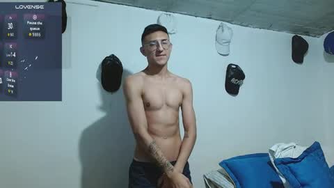 Snapshot of samfox_ chatting on April 1, 2026, 11:11 am SAM online show from April 1, 2026, 11:11 am