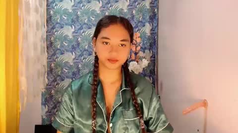 Snapshot of samgoddesslover chatting on December 12, 2024, 5:10 am samantha online show from December 12, 2024, 5:10 am