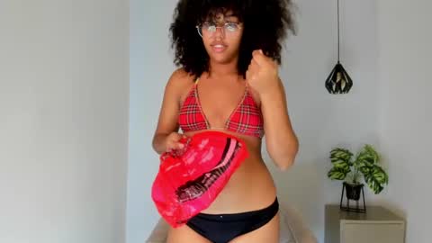 Snapshot of samie_mury chatting on November 3, 2025, 3:41 am Samie Mury online show from November 3, 2025, 3:41 am