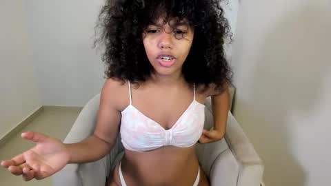 Snapshot of samie_mury chatting on November 21, 2025, 3:27 am Samie Mury online show from November 21, 2025, 3:27 am