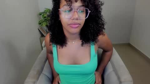 Snapshot of samie_mury chatting on December 15, 2025, 3:22 am Samie Mury online show from December 15, 2025, 3:22 am