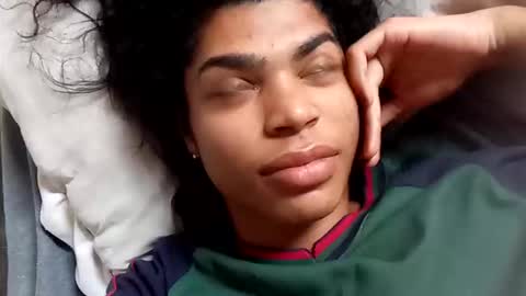 Snapshot of samigelalcangel chatting on December 17, 2025, 12:33 pm samigelalcangel online show from December 17, 2025, 12:33 pm