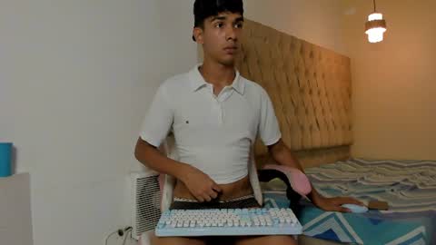 samir_19x online show from July 10, 2026, 3:44 am