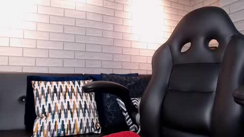 Snapshot of samir_bear chatting on January 27, 2025, 12:16 pm Samir online show from January 27, 2025, 12:16 pm