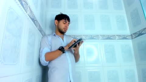 Snapshot of samir_bear chatting on February 7, 2025, 3:30 pm Samir online show from February 7, 2025, 3:30 pm