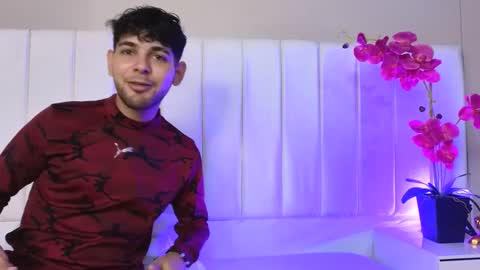 Snapshot of samir_bear chatting on March 5, 2025, 12:33 pm Samir online show from March 5, 2025, 12:33 pm