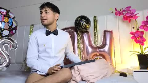 Snapshot of samir_bear chatting on March 7, 2025, 1:51 pm Samir online show from March 7, 2025, 1:51 pm