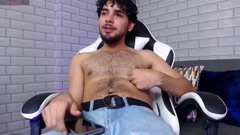 Snapshot of samir_bear chatting on September 10, 2025, 12:27 pm Samir online show from September 10, 2025, 12:27 pm