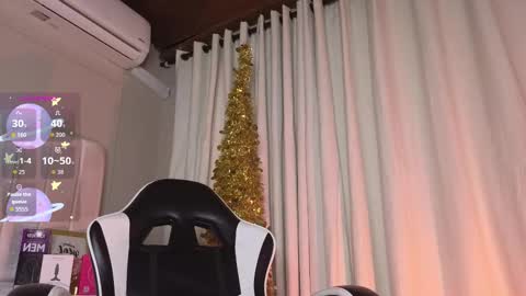 Snapshot of samir_bear chatting on December 15, 2025, 12:42 pm Samir online show from December 15, 2025, 12:42 pm