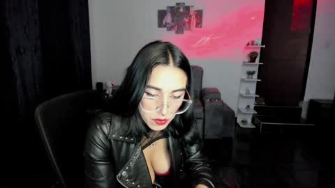 Snapshot of samismith77 chatting on January 23, 2025, 1:08 am SARA online show from January 23, 2025, 1:08 am