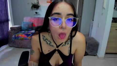 Snapshot of samismith77 chatting on April 29, 2026, 10:27 pm SARA online show from April 29, 2026, 10:27 pm