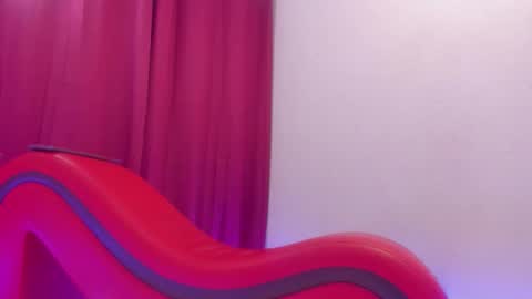 Snapshot of sammy_and_mike_ls chatting on November 20, 2025, 11:43 am Sophie y Mark online show from November 20, 2025, 11:43 am