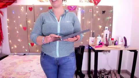  Sammy  online show from November 16, 2025, 12:38 am