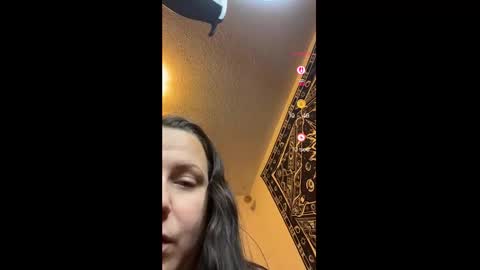 Snapshot of sammyraxx chatting on November 19, 2025, 9:37 pm Sammy Raxx online show from November 19, 2025, 9:37 pm