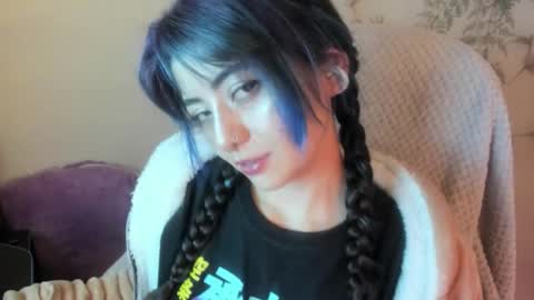 Snapshot of sammysammy_ chatting on December 23, 2025, 6:33 am online show from December 23, 2025, 6:33 am