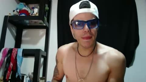 sammy model independiente online show from October 19, 2025, 11:49 pm