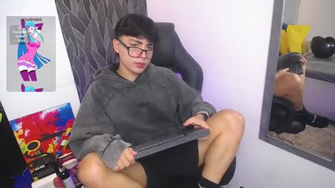 Snapshot of samu_foxxx chatting on November 11, 2025, 8:31 pm SAMU online show from November 11, 2025, 8:31 pm