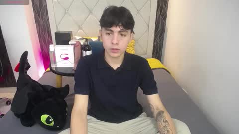 Snapshot of samu_foxxx chatting on November 15, 2025, 8:27 pm SAMU online show from November 15, 2025, 8:27 pm