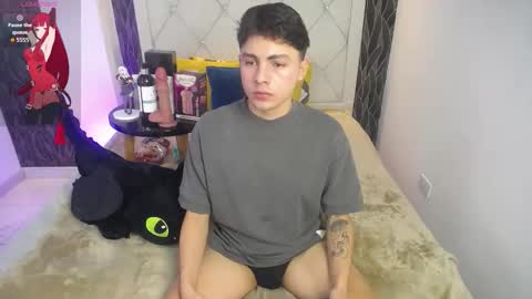 Snapshot of samu_foxxx chatting on December 16, 2025, 8:47 pm SAMU online show from December 16, 2025, 8:47 pm