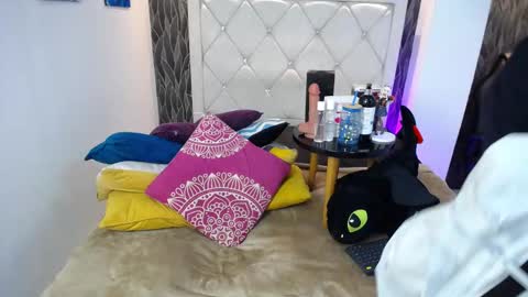 Snapshot of samu_foxxx chatting on March 17, 2026, 8:23 pm SAMU online show from March 17, 2026, 8:23 pm