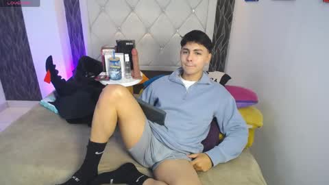 Snapshot of samu_foxxx chatting on April 11, 2026, 8:35 pm SAMU online show from April 11, 2026, 8:35 pm