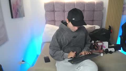 Snapshot of samu_foxxx chatting on May 22, 2026, 8:36 pm SAMU online show from May 22, 2026, 8:36 pm
