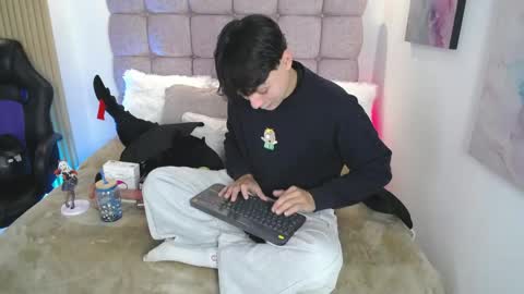 Snapshot of samu_foxxx chatting on May 27, 2026, 8:17 pm SAMU online show from May 27, 2026, 8:17 pm