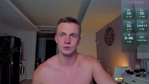 Snapshot of samuel_andrew chatting on March 25, 2026, 9:04 am Samuel online show from March 25, 2026, 9:04 am