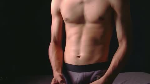 samuel_hills_ii online show from October 9, 2025, 7:56 pm